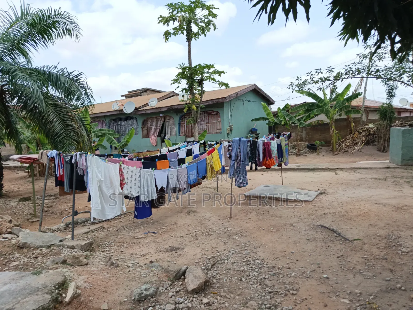 9bdrm House in Atonsu Monaco, Kumasi Metropolitan for sale