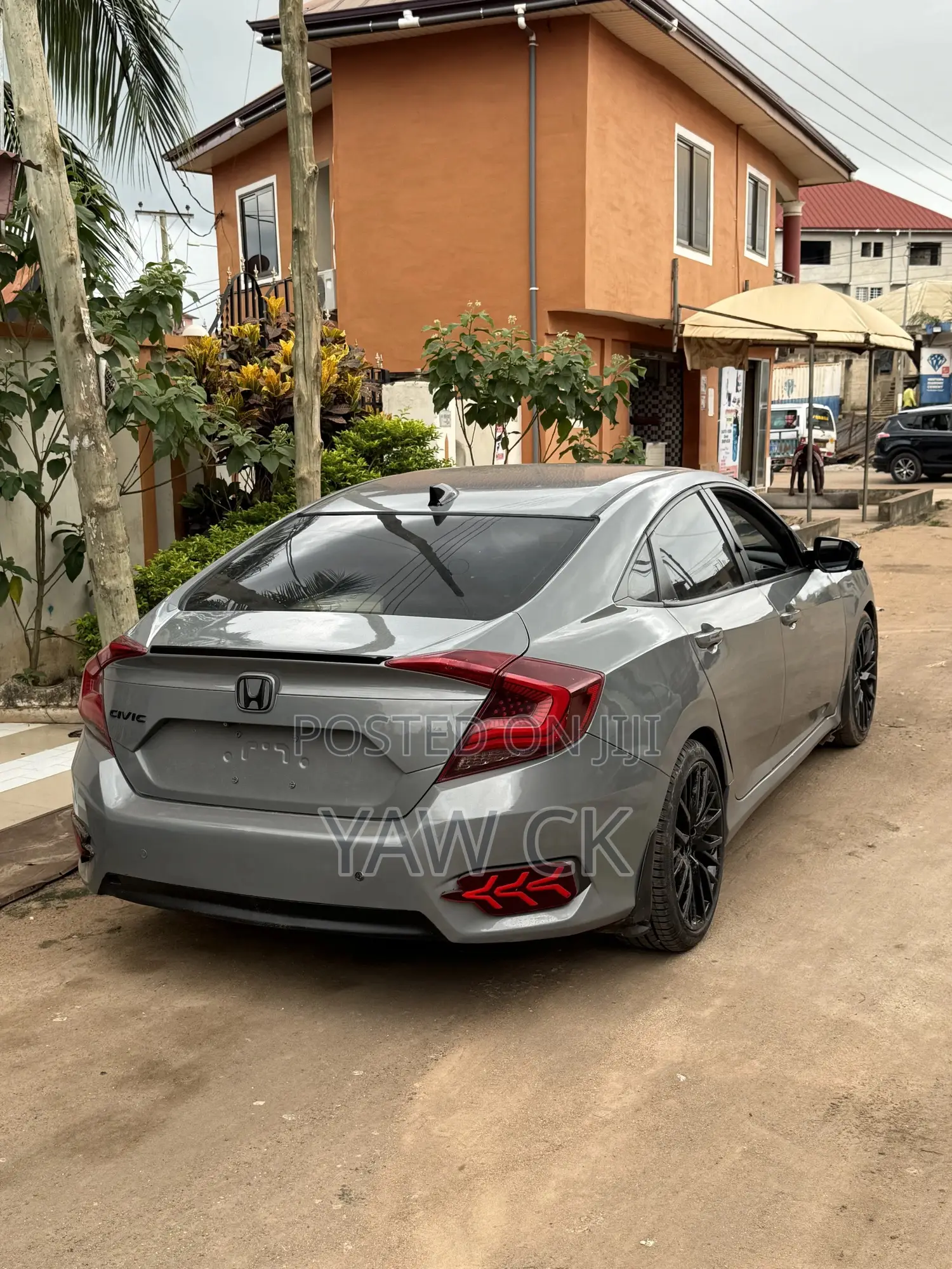 Honda Civic EX Sedan 2018 Gray