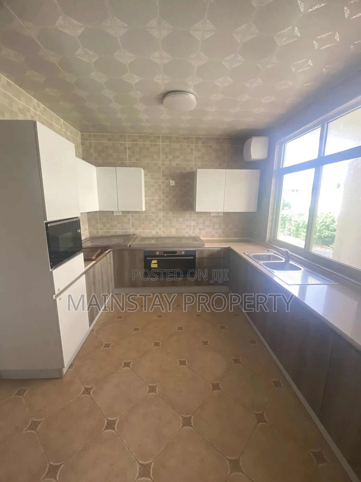 4bdrm House in Mainstay Estates, Tema Metropolitan for sale
