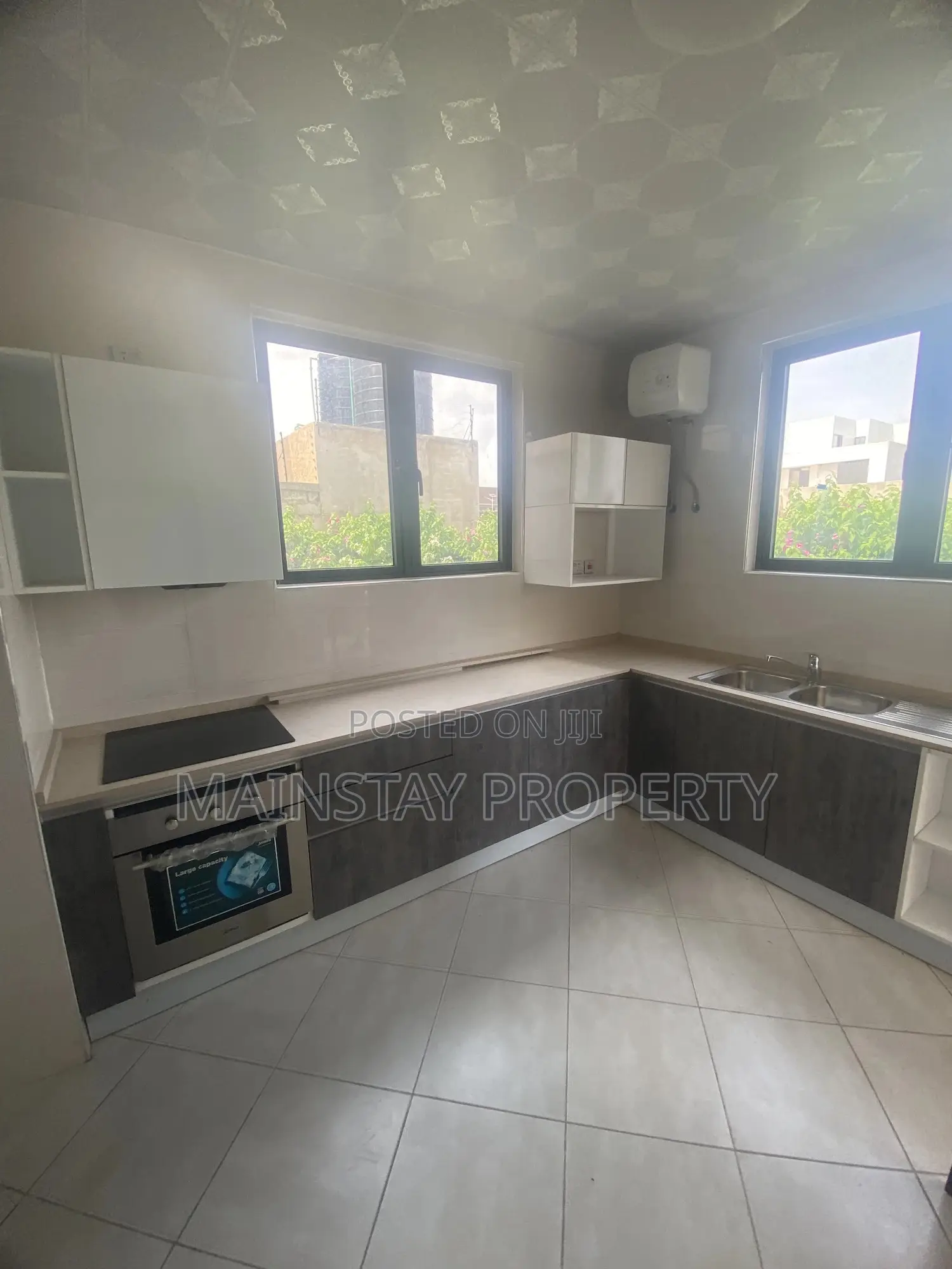 4bdrm House in Mainstay Estates, Tema Metropolitan for sale