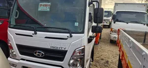 Hyundai Mighty Wing Body