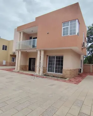 3bdrm Townhouse / Terrace in Dzorwulu for rent