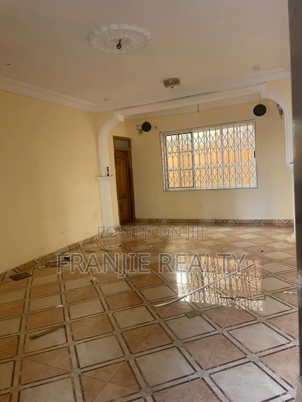 3bdrm Apartment in Franjie Realty, West Hills Mall Area for rent