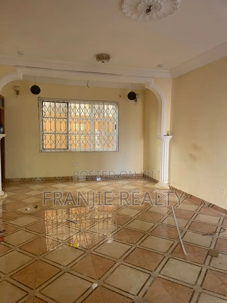 3bdrm Apartment in Franjie Realty, West Hills Mall Area for rent