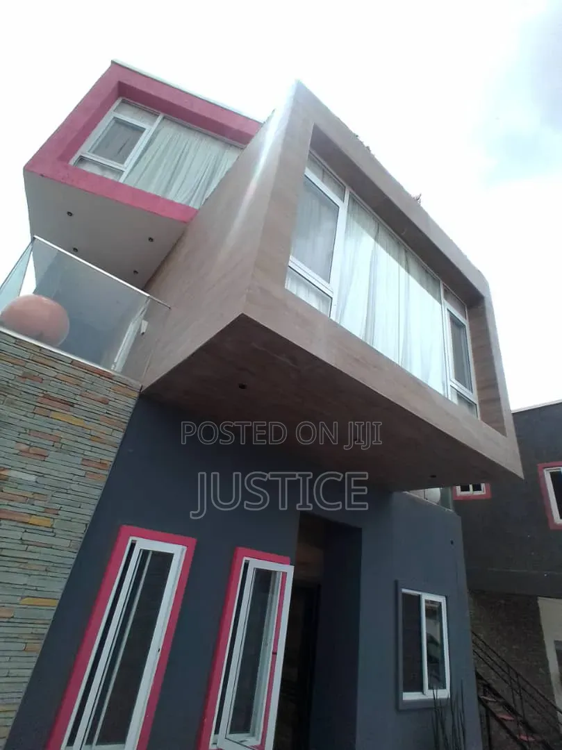 Furnished 3bdrm Duplex in Tesano, Police Station for rent