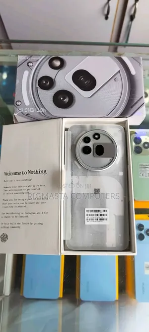 New Nothing Phone 3a Pro 256 GB White