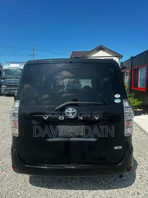 Toyota Voxy 2011 Black