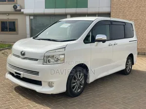 Toyota Voxy SV Premium 2014 White