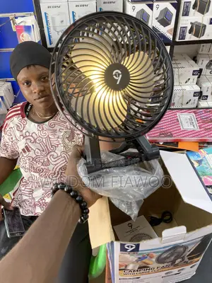 F01 Rechargeable Fan (Last for 12hours)