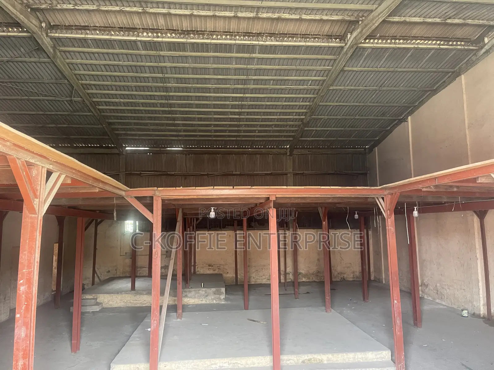 1700 SQM Warehouse + Offices at Graphics Road for Rent