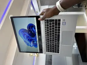 Laptop HP EliteBook 1030 8GB Intel Core i5 SSD 256GB