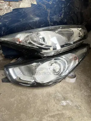 Hyundai Tucson 2012 Headlight Yolk