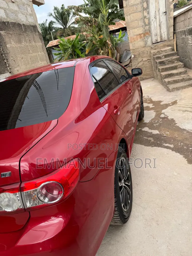 Toyota Corolla 2013 Red