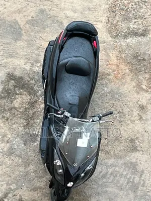 Yamaha Majesty 2014 Black