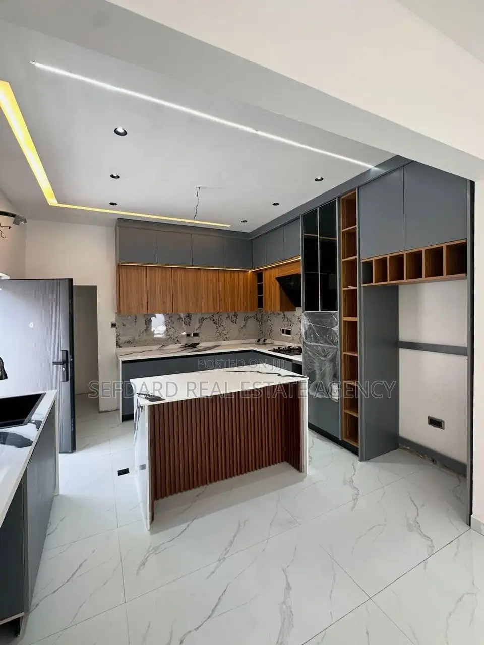 3bdrm House in Sefdard Properties, Lake Side Estate for sale