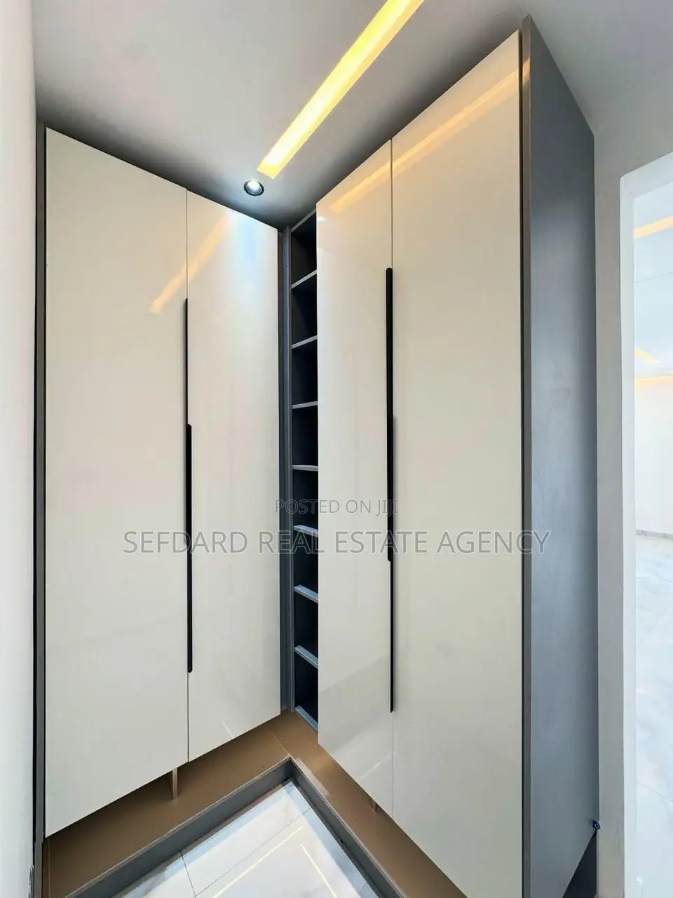 3bdrm House in Sefdard Properties, Lake Side Estate for sale