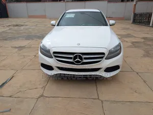 Mercedes-Benz C300 2016 White