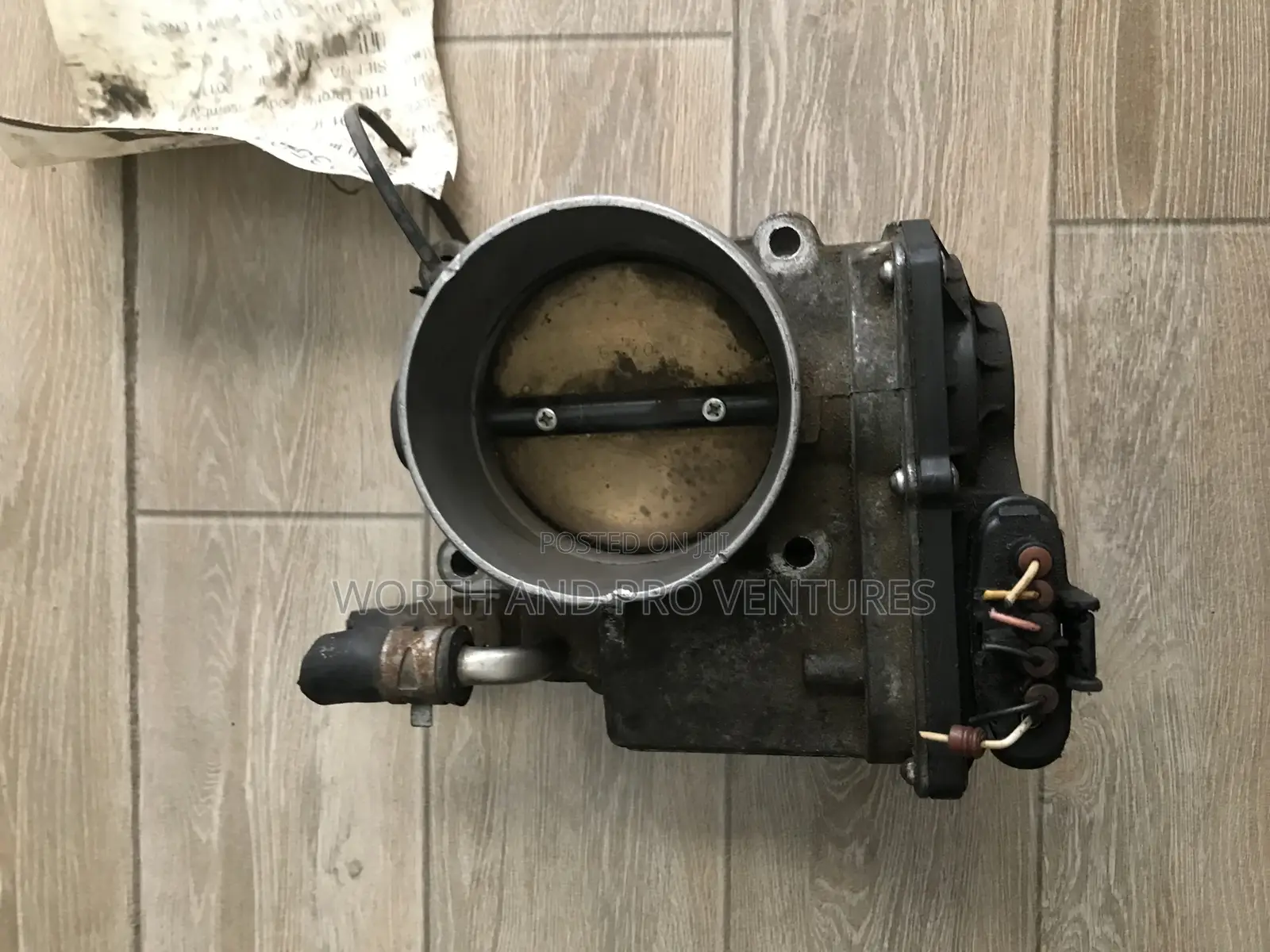 Toyota Land Cruiser V6 Throttle Body