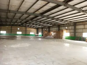 Warehouse With Good Road Network