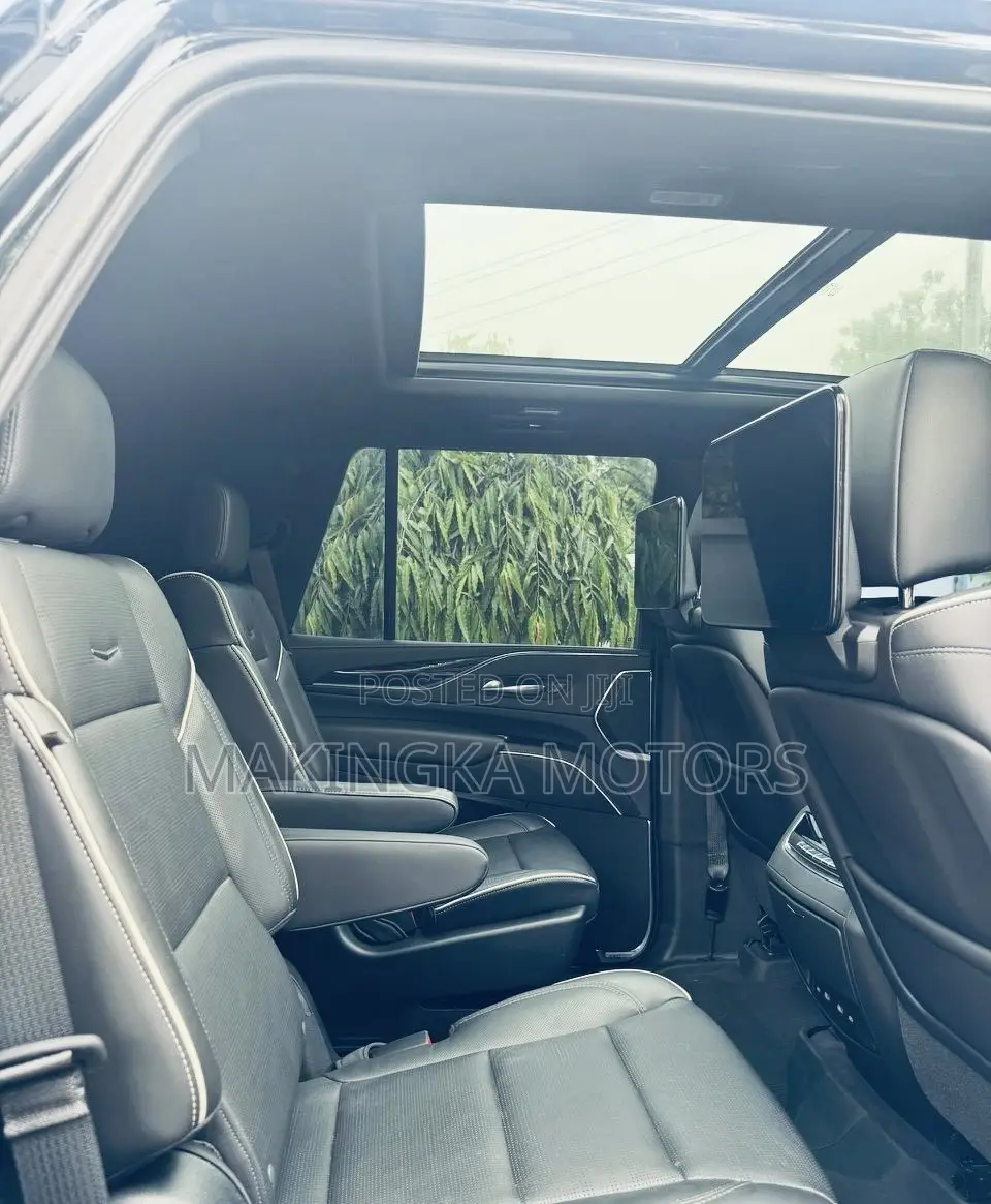 Cadillac Escalade 2022 Black
