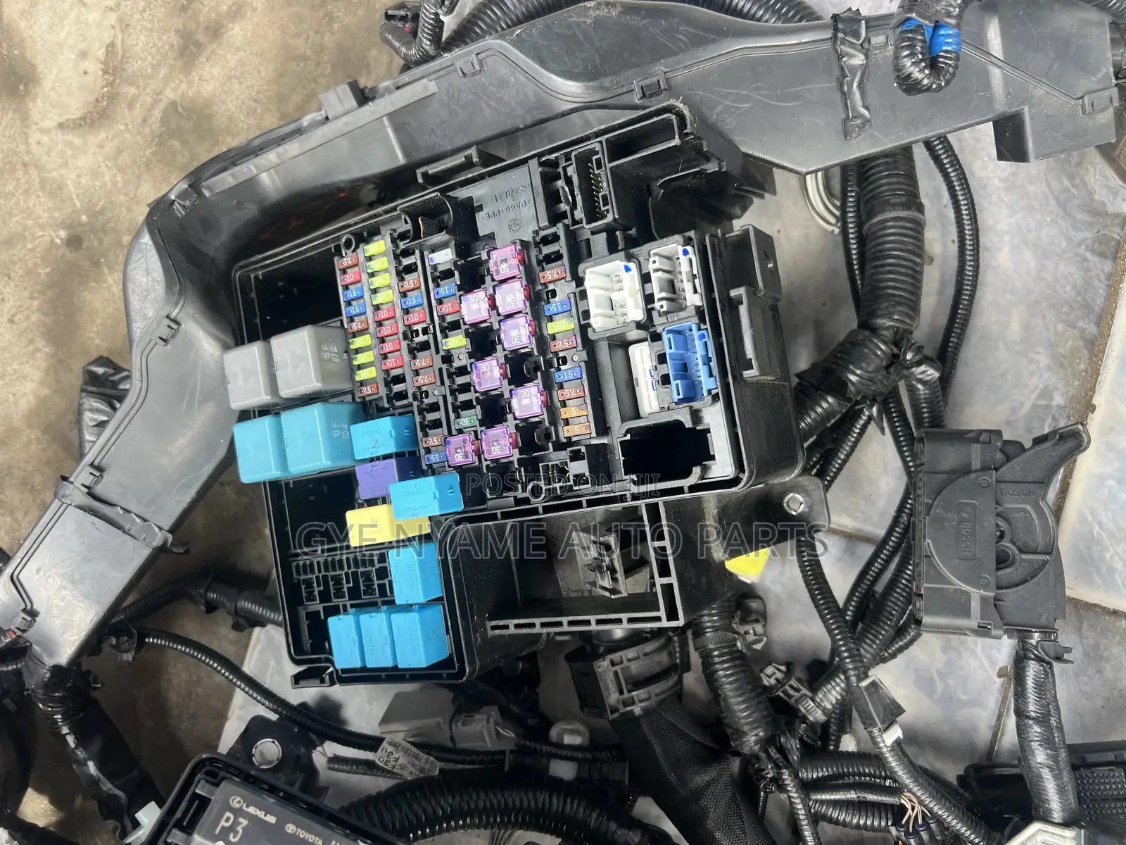 Tundra 2024 Engine Fuse Box Complete Wires
