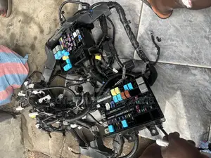 Tundra 2024 Engine Fuse Box Complete Wires
