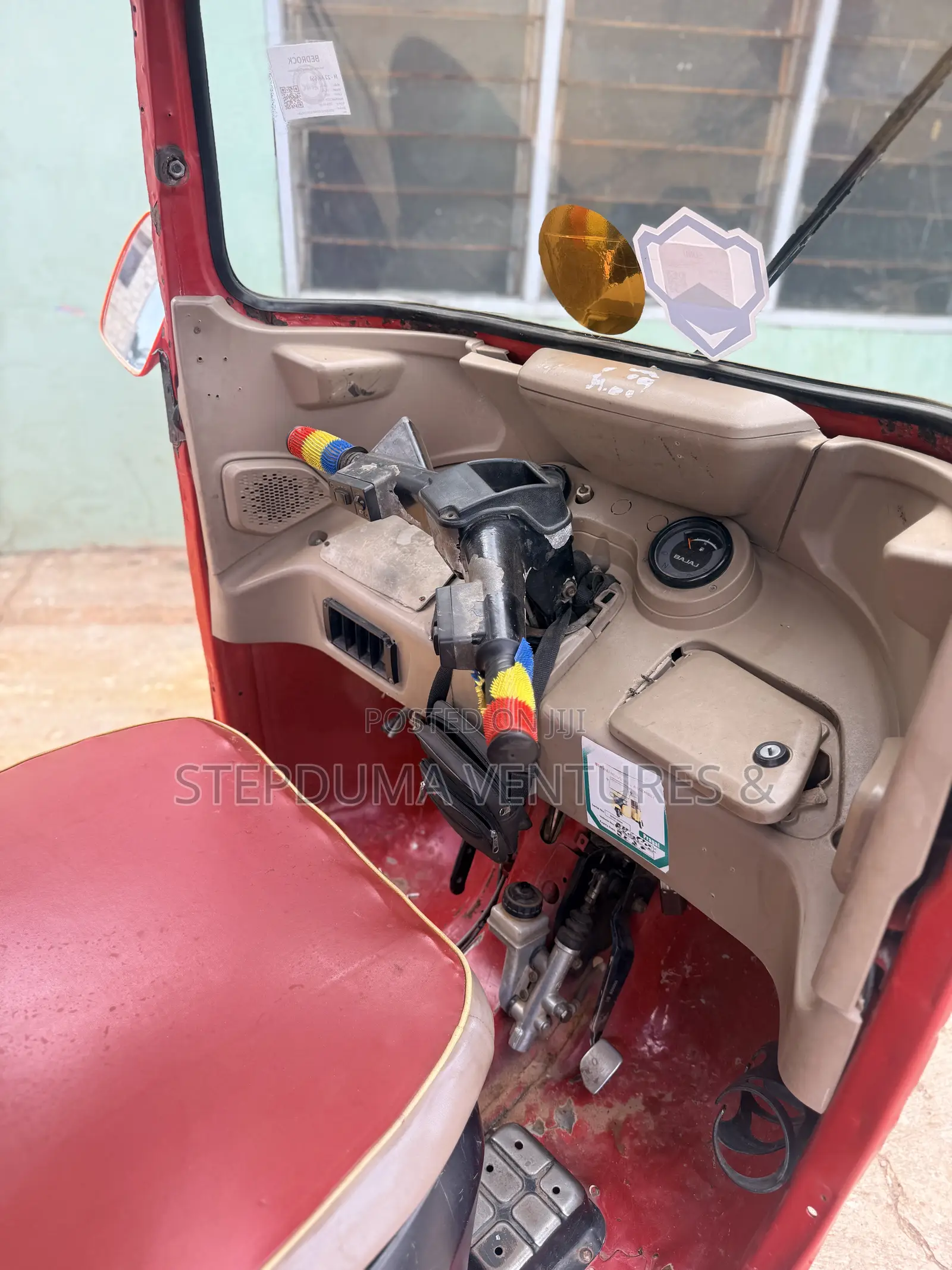 Bajaj RE 2022 Red