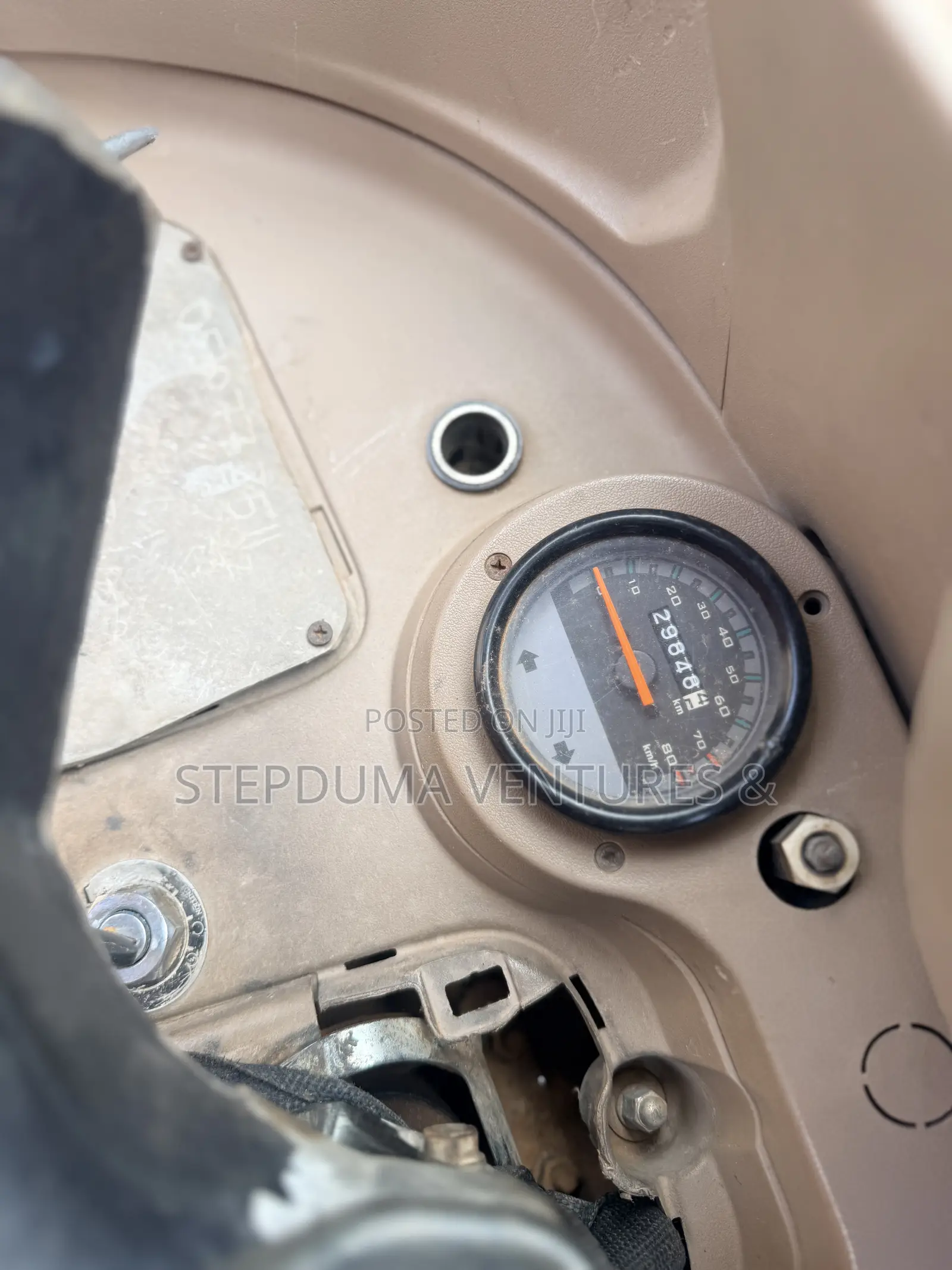 Bajaj RE 2022 Red