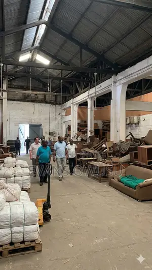 Warehouse Very Spacious