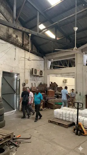 Warehouse Very Spacious