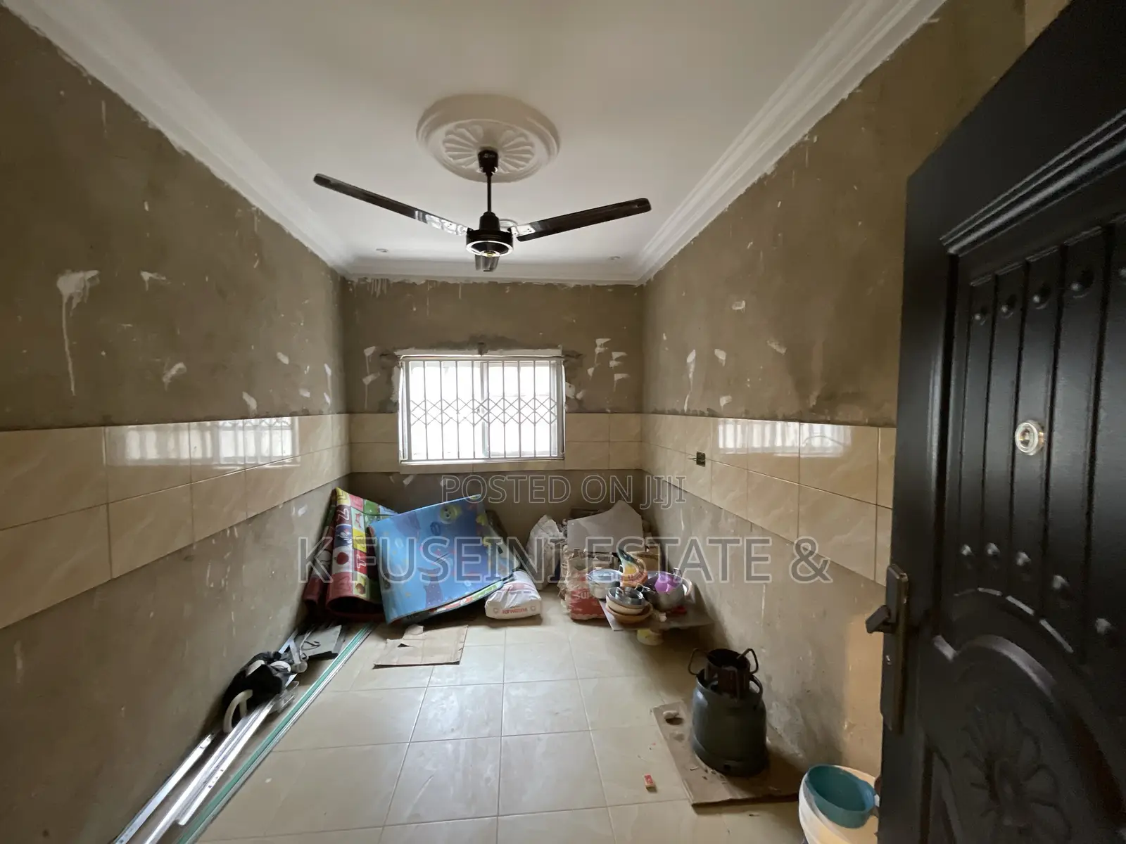 3bdrm House in K Fuseini Estate, Afigya-Kwabre for sale