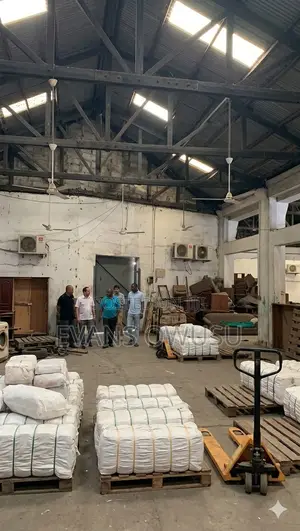 Warehouse Very Spacious