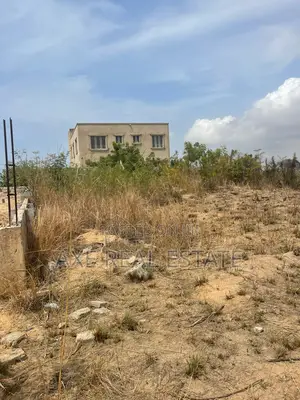 Secure Amazing Titled Lands