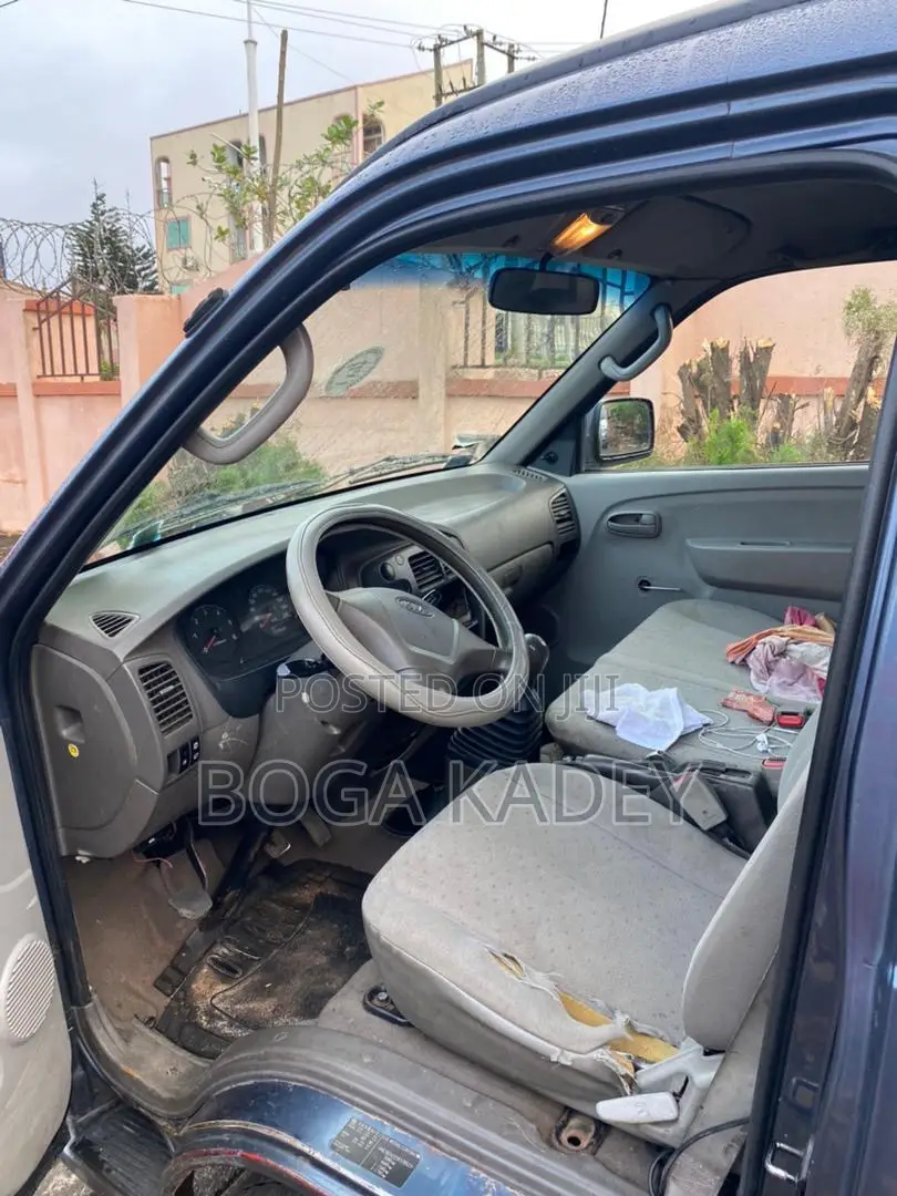 Kia Pregio 2005