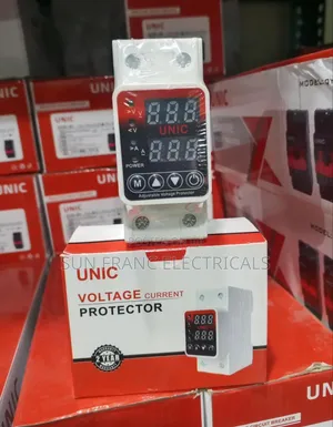 Adjustable Current and Voltage Protector With Digital Display