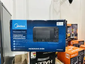 Brand New Microwave Oven Black 20l Electric