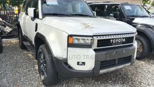 Toyota Land Cruiser Prado 2022 White