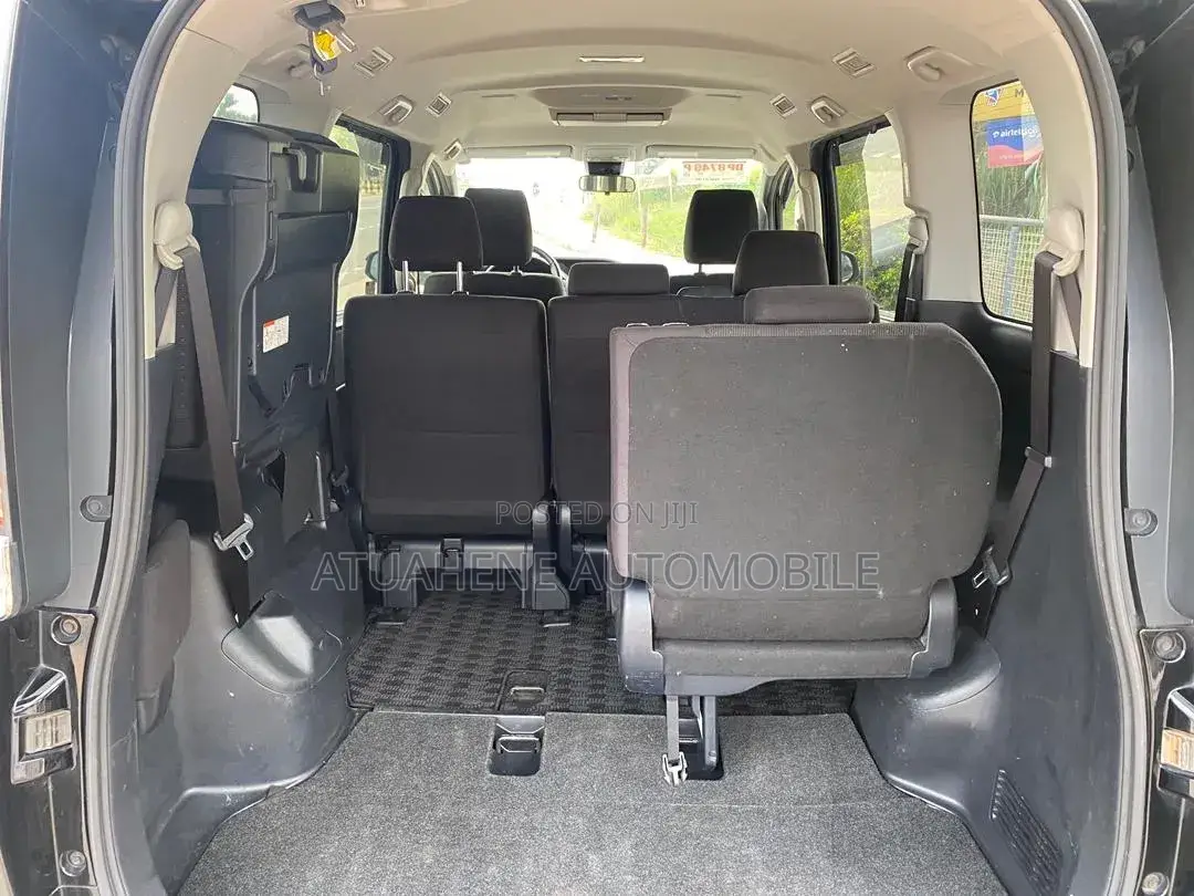 Toyota Voxy 2016 Black