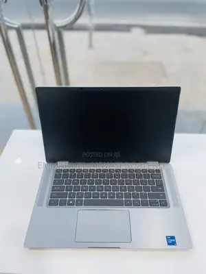 New Laptop Dell Latitude 9520 16GB Intel Core i5 SSD 256GB