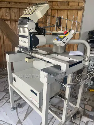 Single-head Industrial Embroidery Machi