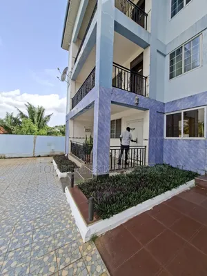 Furnished 2bdrm Apartment in Dodowa, Main Station for rent