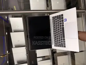 Laptop HP EliteBook 645 G9 8GB AMD Ryzen 5 SSD 256GB
