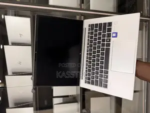 Laptop HP EliteBook 645 G9 8GB AMD Ryzen 5 SSD 256GB