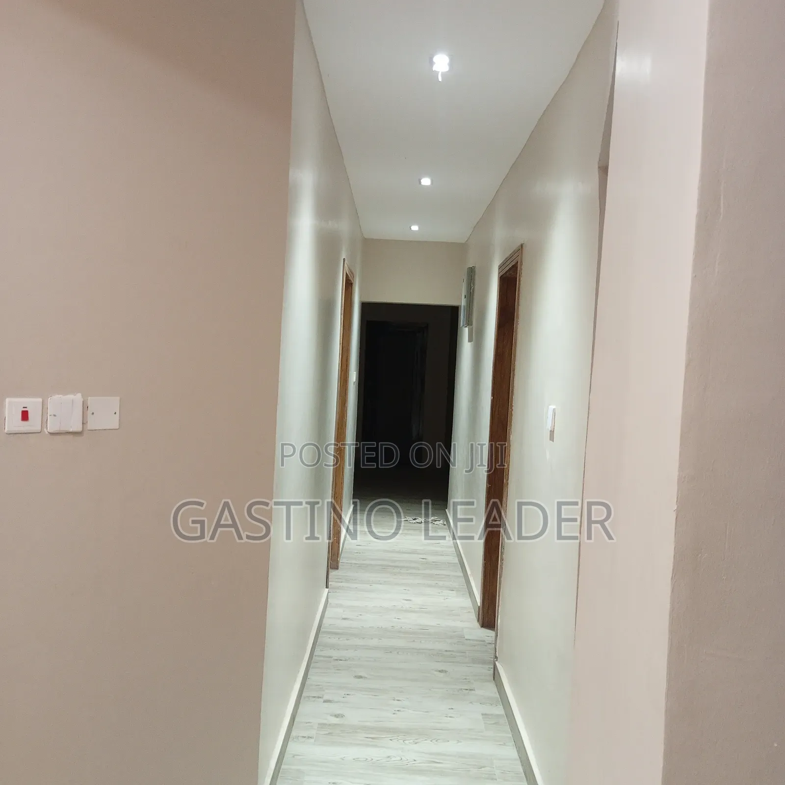 5bdrm House in Ashongman Estate, Pure Water for sale