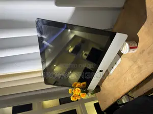 Desktop Computer Apple iMac 20GB Intel Core i5 SSHD (Hybrid) 1T