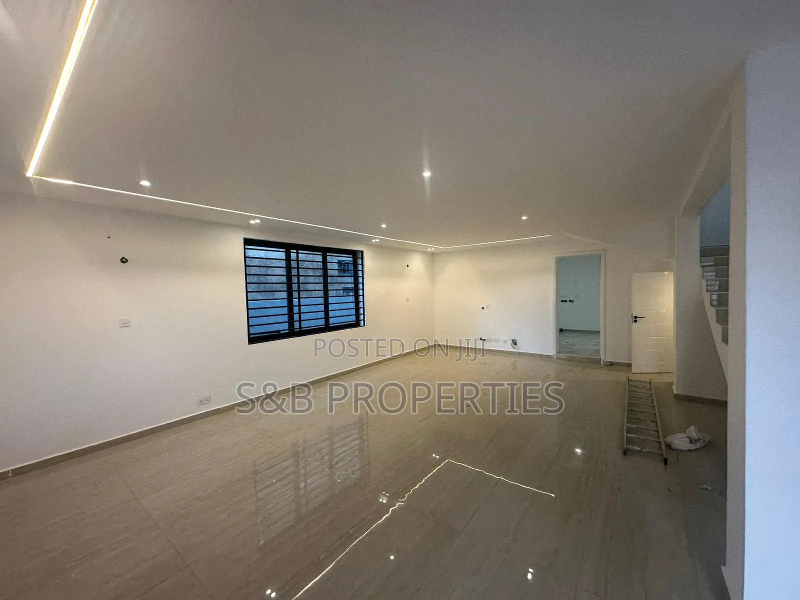 4bdrm House in Kwabenya for sale