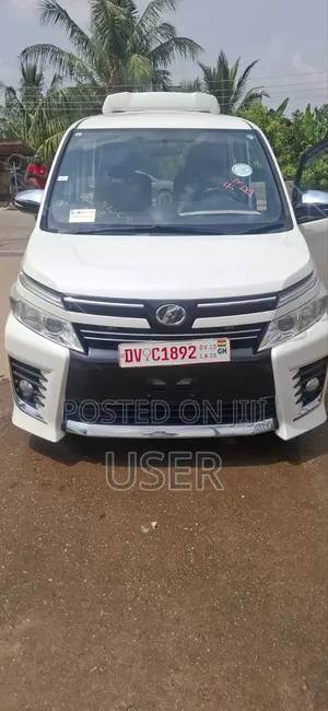 Toyota Voxy 2015 White