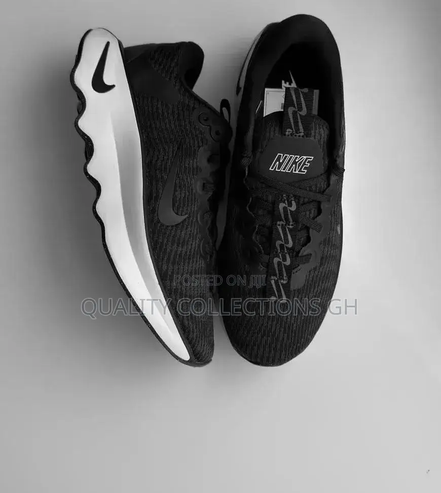 Nike Motiva Black and White