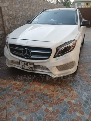 Mercedes-Benz GLA 250 2017 White