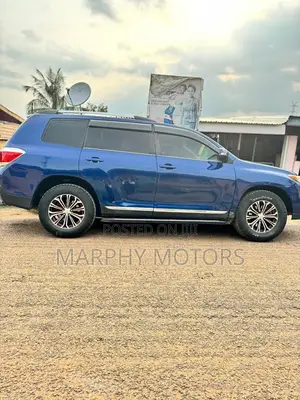 Toyota Highlander 2013 Blue